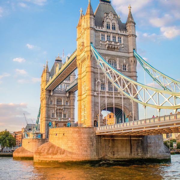 london, tower bridge, landmark-3628212.jpg